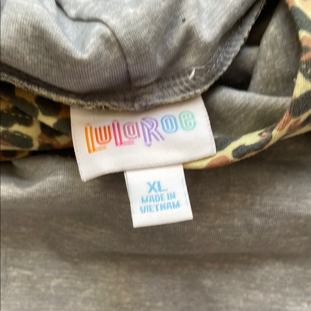EUC Lularoe Amber - Size XL - Picture 2 of 3